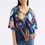 ELK Moda V Neck Top