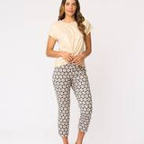 FOIL Fuss Free Capri Pants