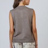 Olive et Julie Round Neck Button Vest