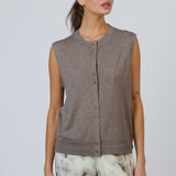 Olive et Julie Round Neck Button Vest