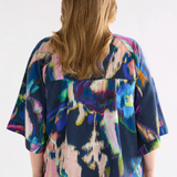 ELK Moda V Neck Top