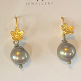 ELFY Gold Flower Drop Earrings